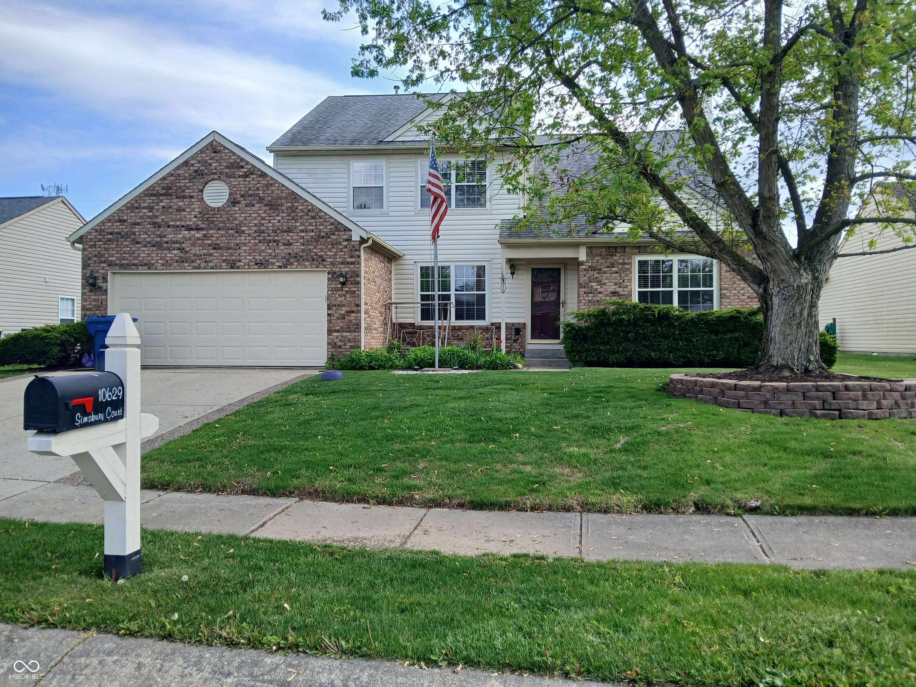 10629 Simsbury CT, Indianapolis, IN 46236