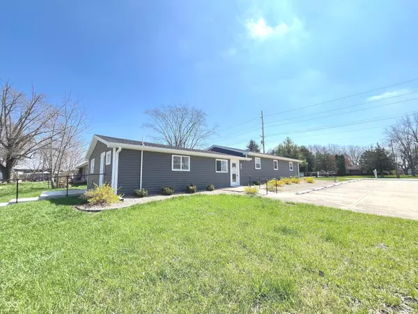 1320 W 53rd ST, Anderson, IN 46013