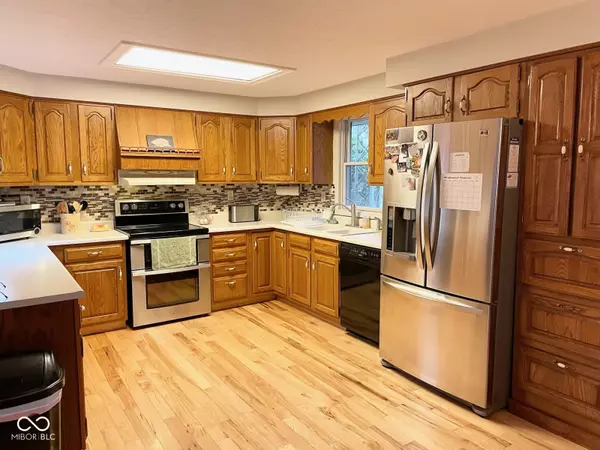 Frankfort, IN 46041,5318 W Gas Line RD