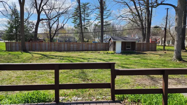 Carmel, IN 46280,9882 Woodbriar LN