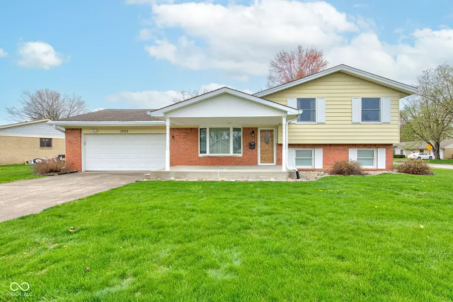 1503 Saint John CT S, Beech Grove, IN 46107