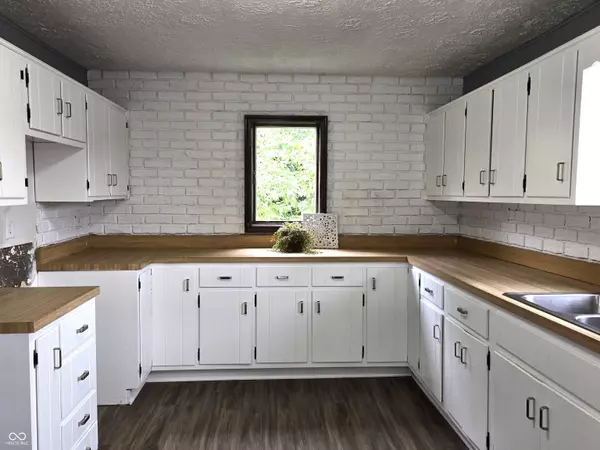 Fairland, IN 46126,212 W Burnside AVE