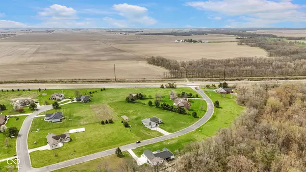 Oxford, IN 47971,7107 Andrew DR