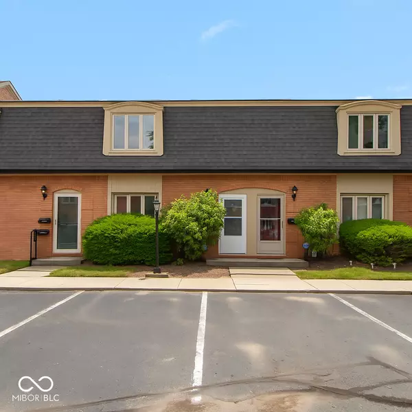 1131 Canterbury SQ S, Indianapolis, IN 46260
