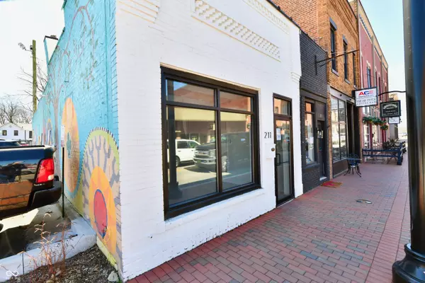 Greenwood, IN 46142,211 W Main ST