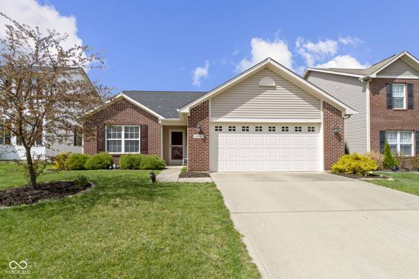 15501 Landsbrook RUN E, Noblesville, IN 46060