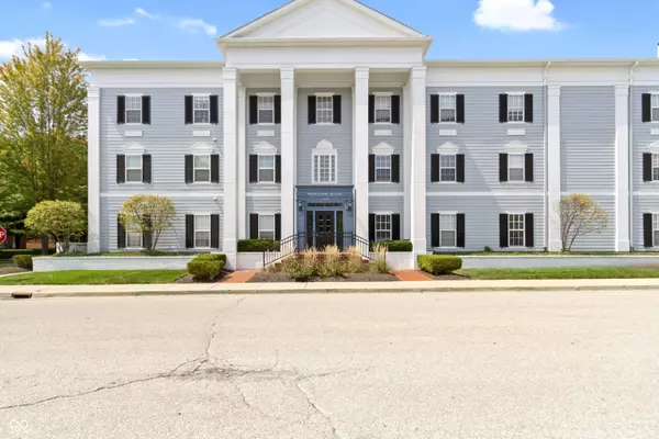 12820 University CRES #3D, Carmel, IN 46032
