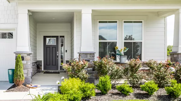 Westfield, IN 46074,1242 Petit Verdot DR