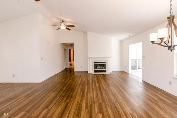 Indianapolis, IN 46268,6315 Hansbrough WAY
