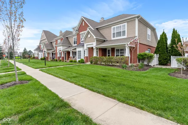 Westfield, IN 46074,1352 Middlebury DR