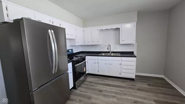Indianapolis, IN 46241,5636 W Henry ST