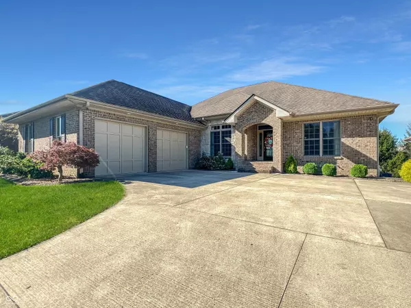 6105 Horizon DR, Columbus, IN 47201