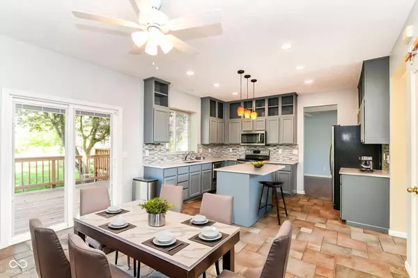 Indianapolis, IN 46236,6164 Parrington DR