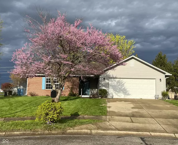 1102 Branifield CT, Franklin, IN 46131