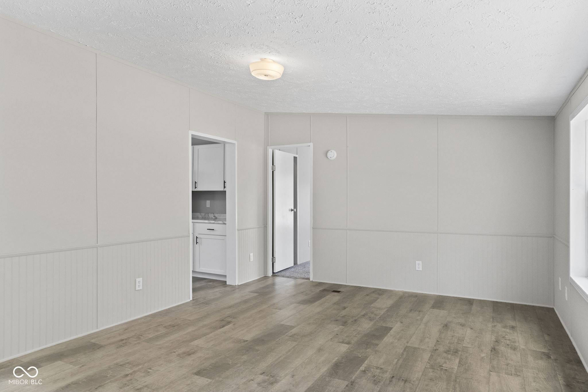 Austin, IN 47102,6106 N Sanders RD
