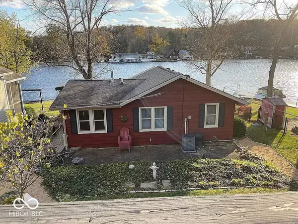 8760 S Bergman DR, IN 46164