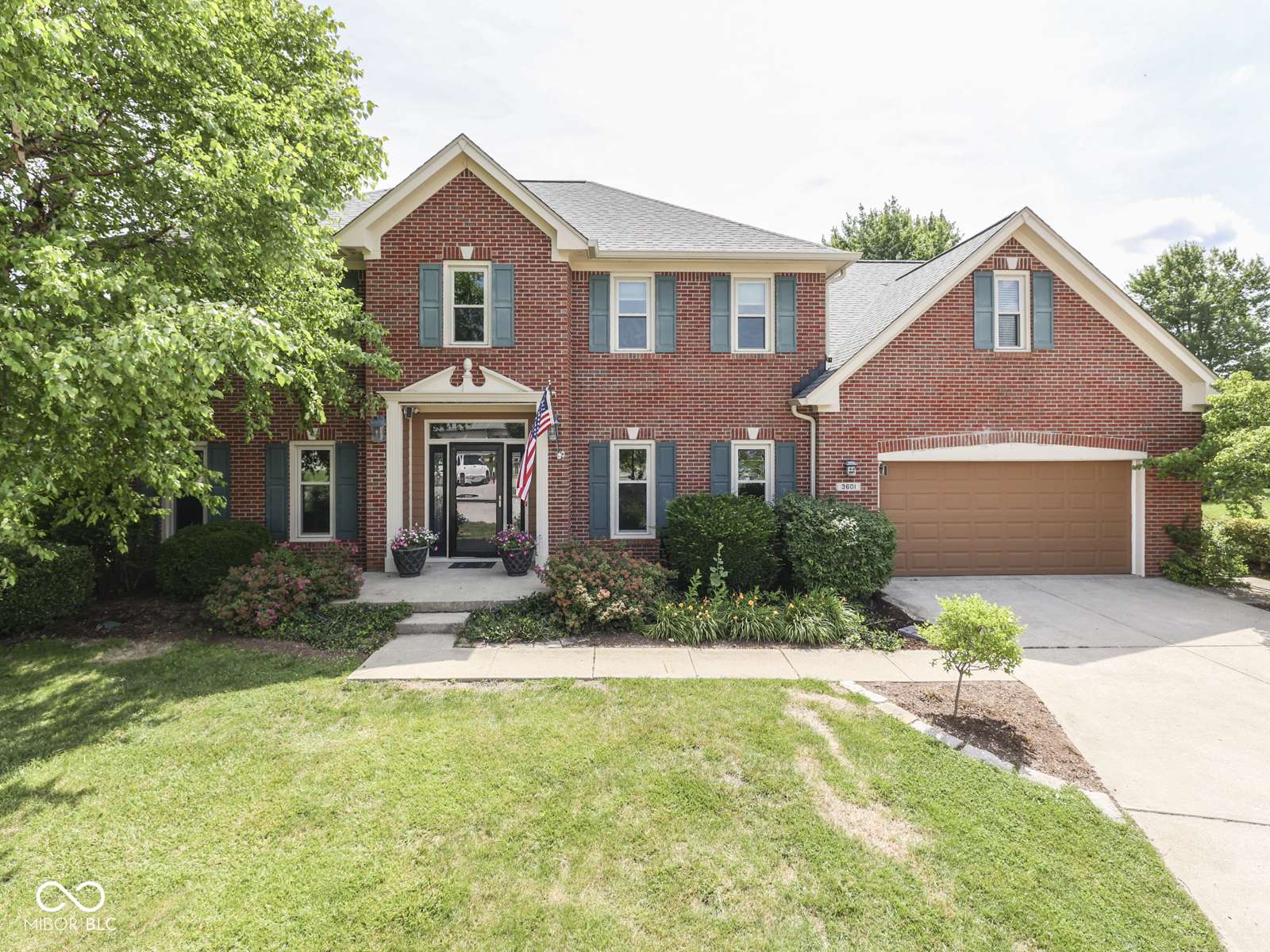 3601 Lakeshore CT, Greenwood, IN 46143