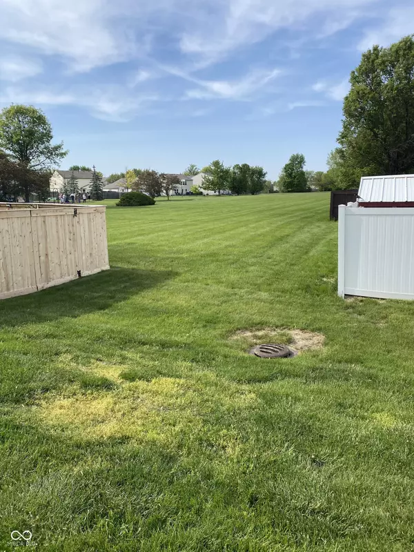 Fishers, IN 46038,10190 Holly Berry CIR