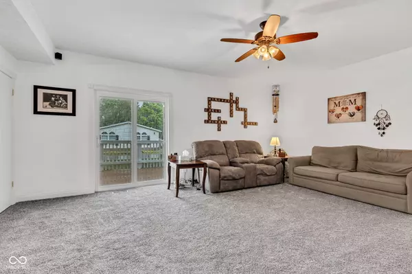 Thorntown, IN 46071,301 S B ST