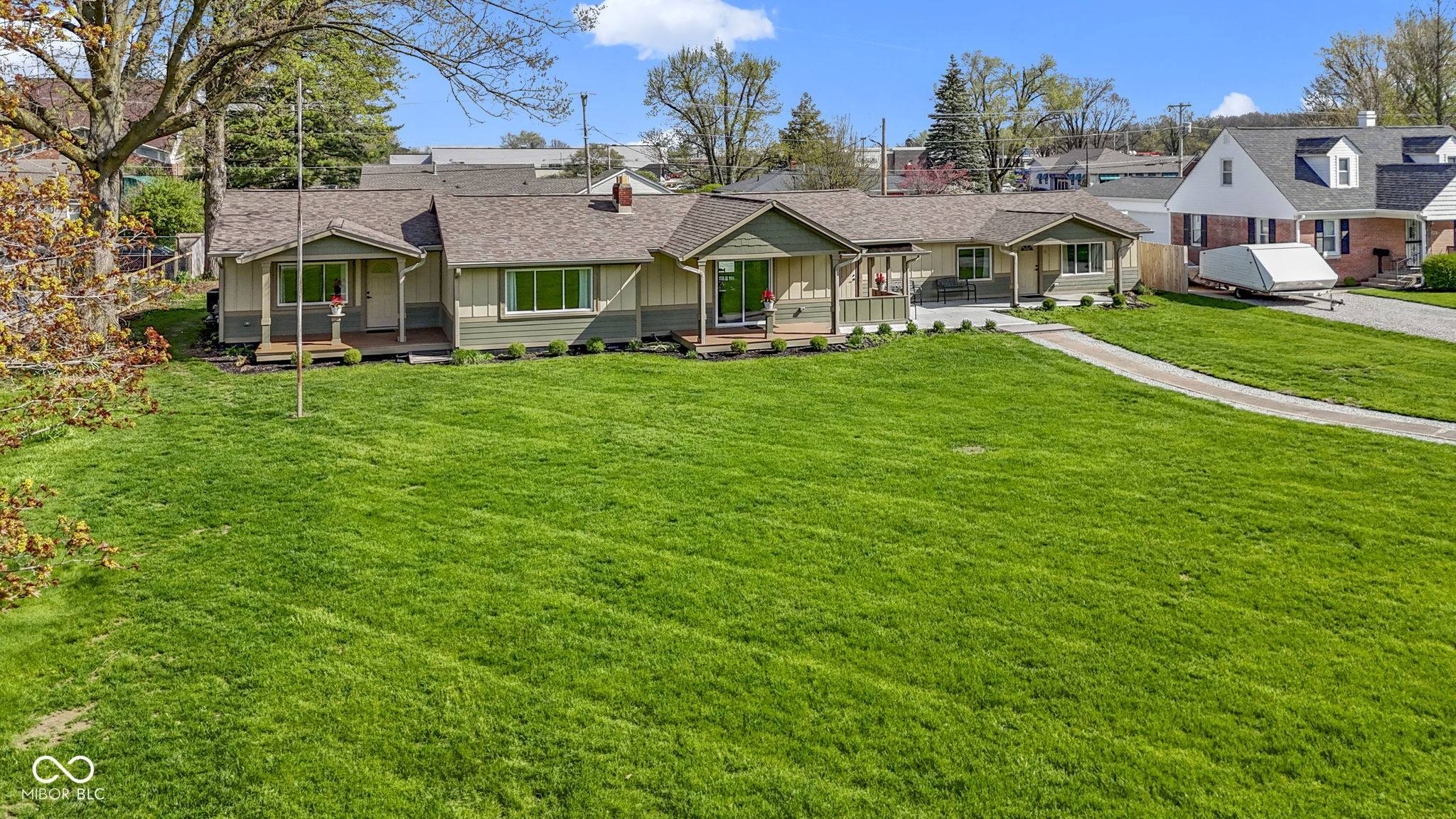 Greenfield, IN 46140,32 W Michigan ST