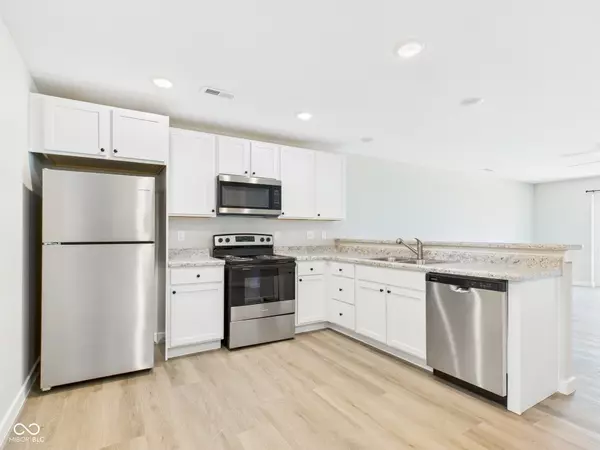 Yorktown, IN 47396,9904 W Bison DR