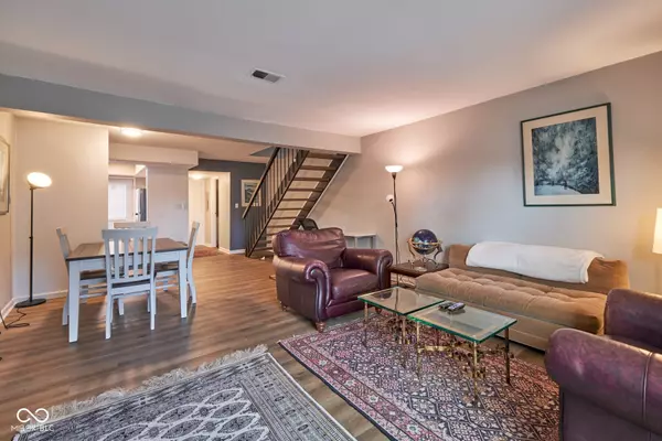 Indianapolis, IN 46260,7458 Country Brook DR