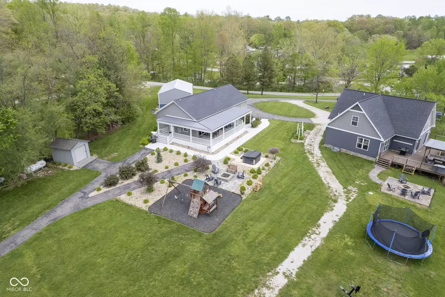 9550 E Northshore DR, Unionville, IN 47468
