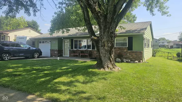 Indianapolis, IN 46221,5041 Norcroft DR