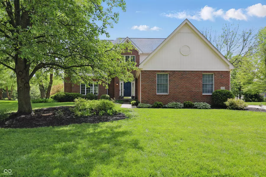 9583 Greenthread DR, Zionsville, IN 46077