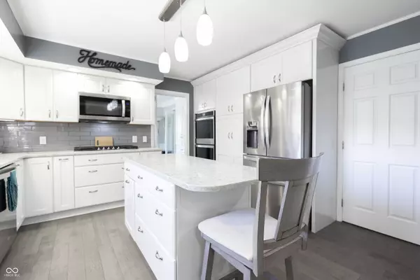 Columbus, IN 47203,3829 Waycross DR