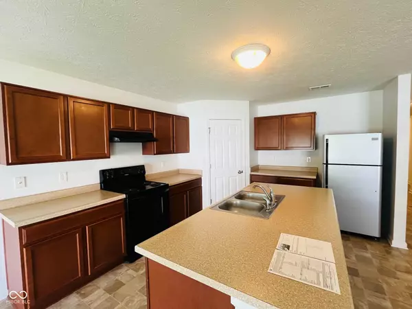Whitestown, IN 46075,5313 Brandywine DR