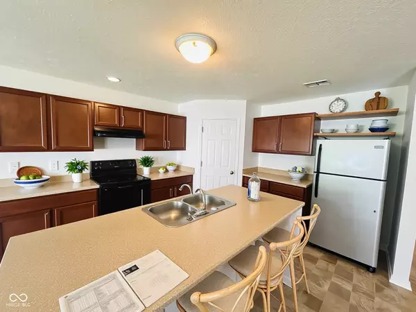Whitestown, IN 46075,5313 Brandywine DR