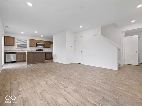 Shelbyville, IN 46176,558 Plowman DR