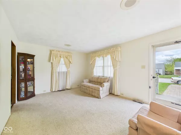 Anderson, IN 46013,209 E 35th ST