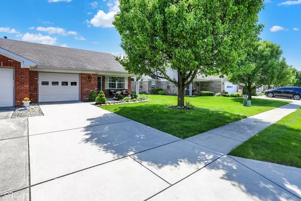 Indianapolis, IN 46259,8145 Bentley Farms DR