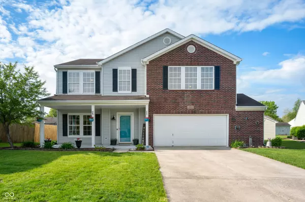 1257 Rosemary CT, Greenfield, IN 46140