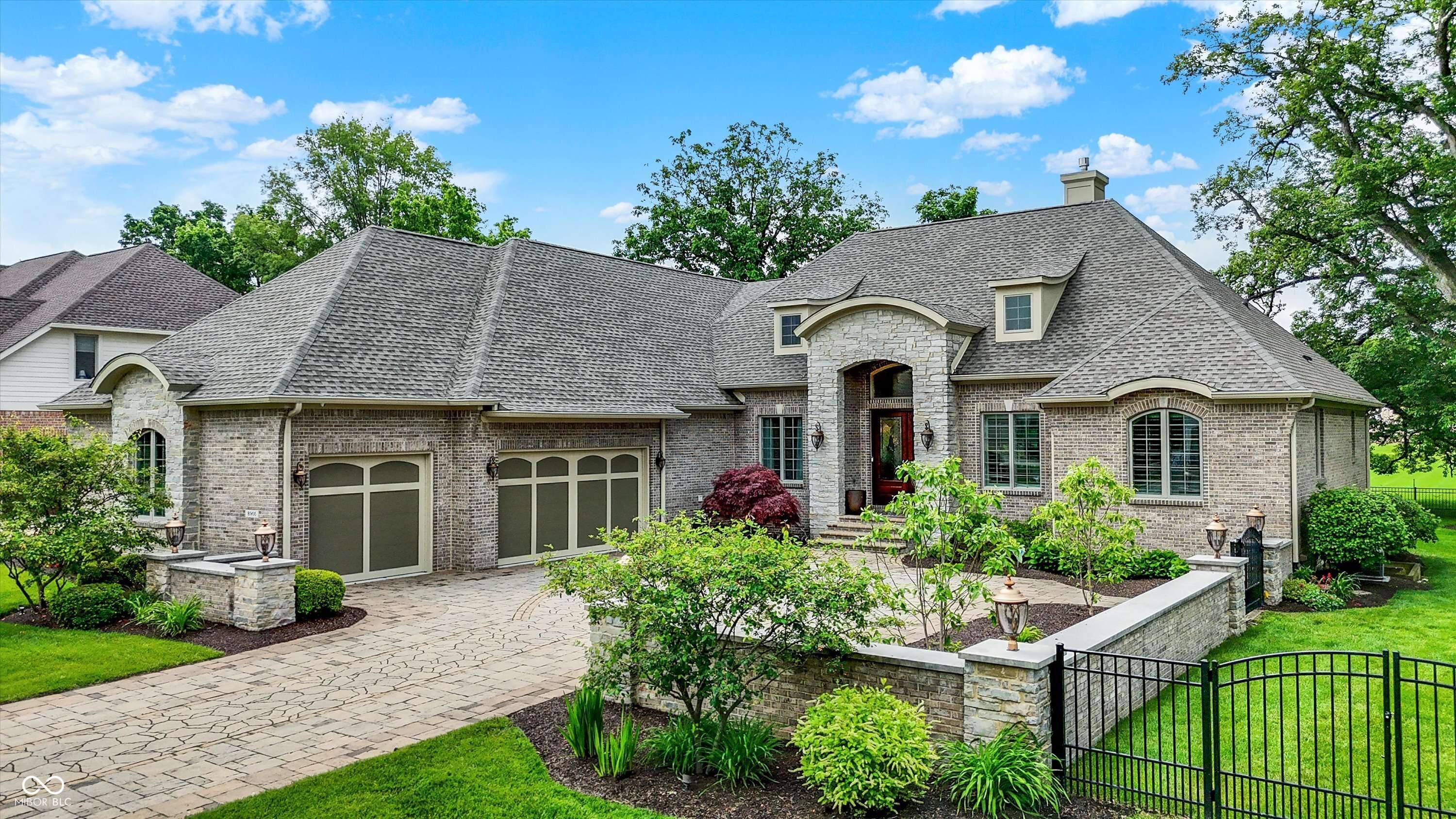 8905 Stonebriar DR, Indianapolis, IN 46259