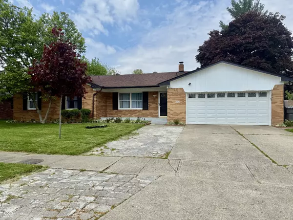 Southport, IN 46227,7764 Hollybrook LN