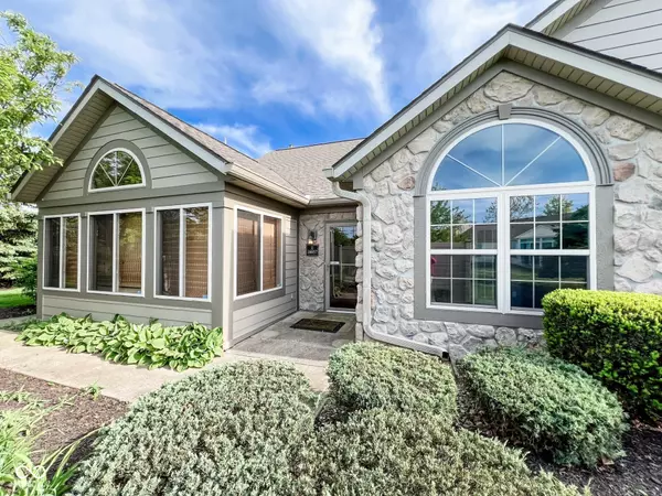 16657 Brownstone CT,  Westfield,  IN 46074