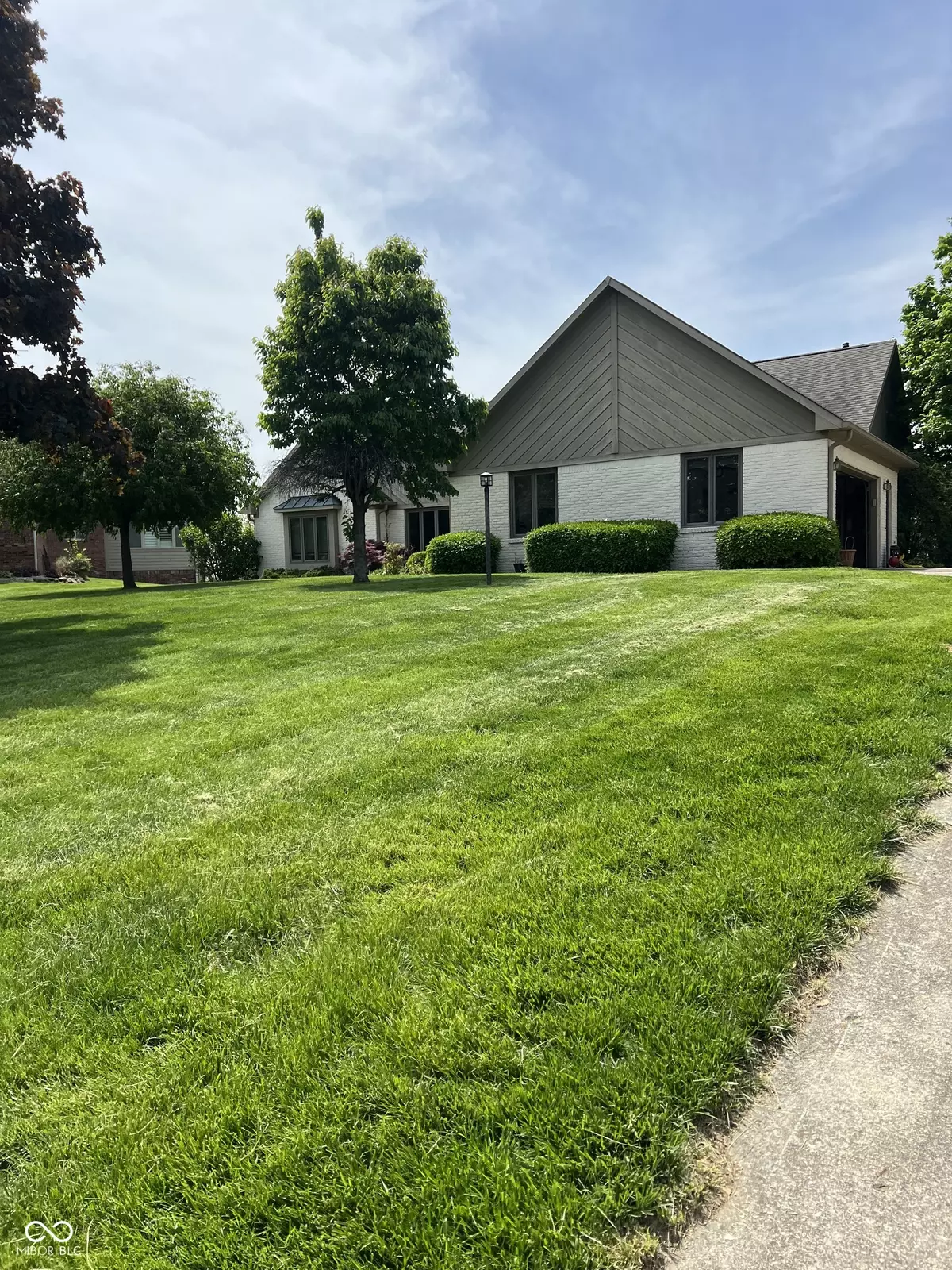 Shelbyville, IN 46176,2407 Overlook DR