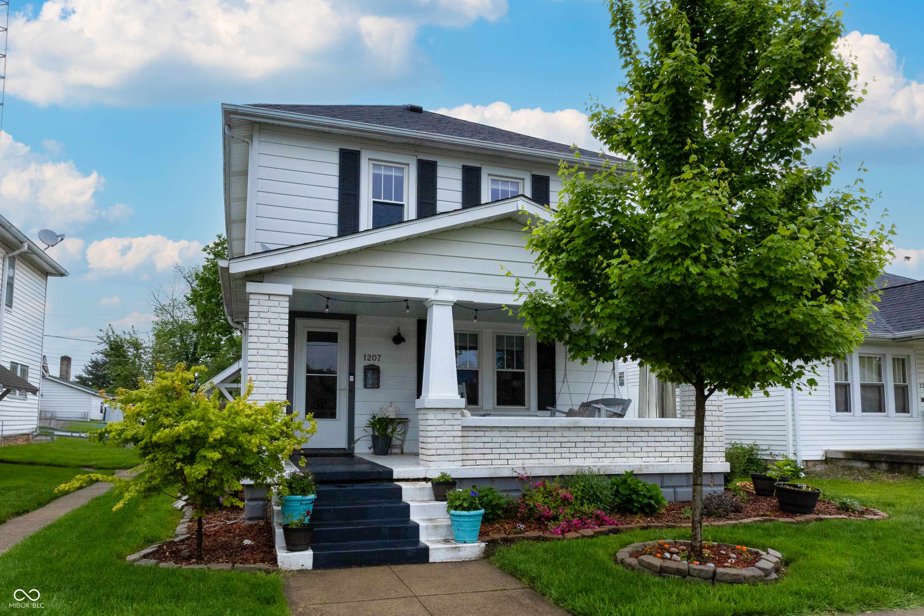 1207 Chestnut ST, Columbus, IN 47201