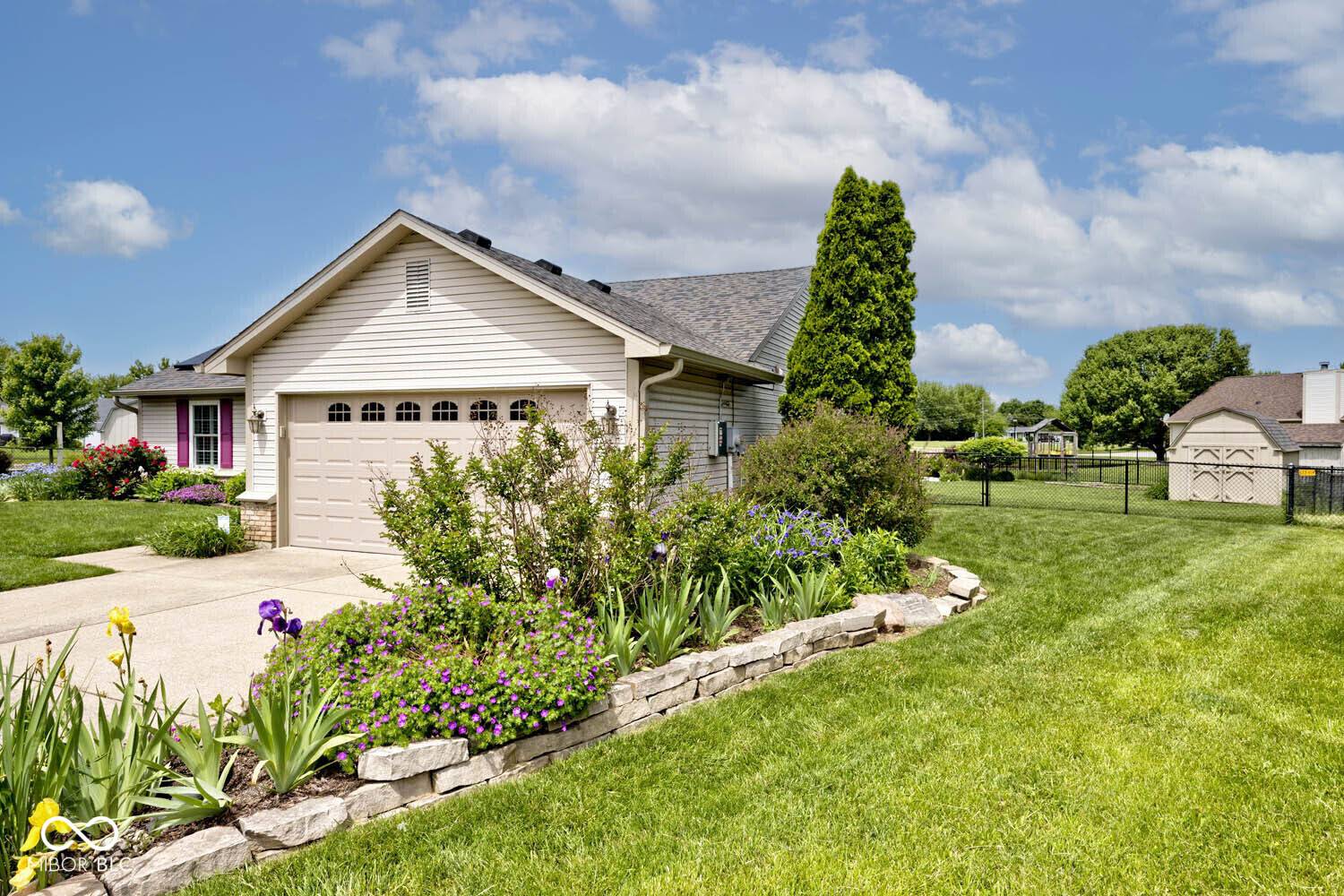 Indianapolis, IN 46237,6406 Longhorn CT