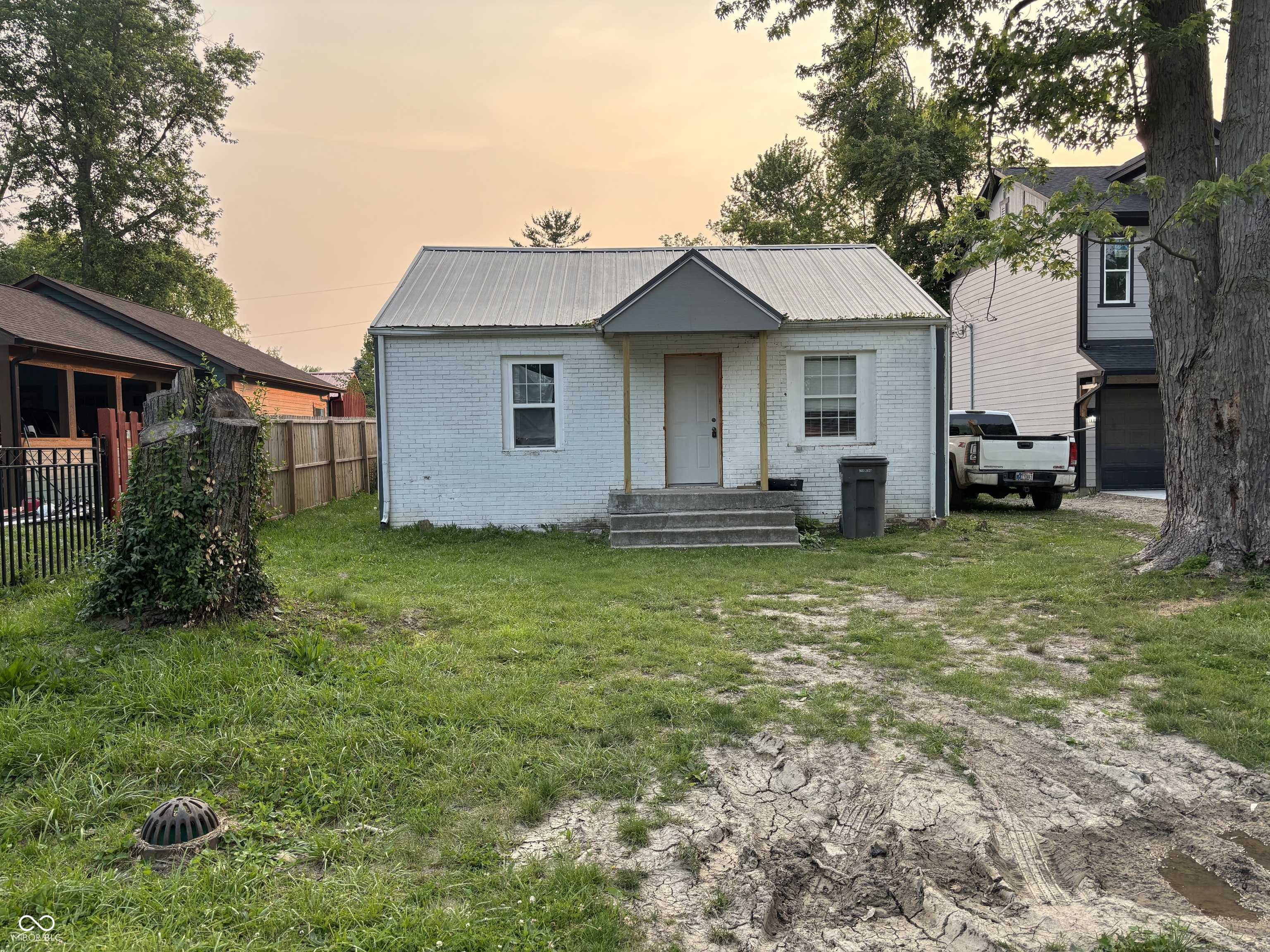 4106 N Pasadena AVE, Indianapolis, IN 46226