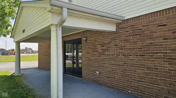 Indianapolis, IN 46221,2675 Kentucky AVE