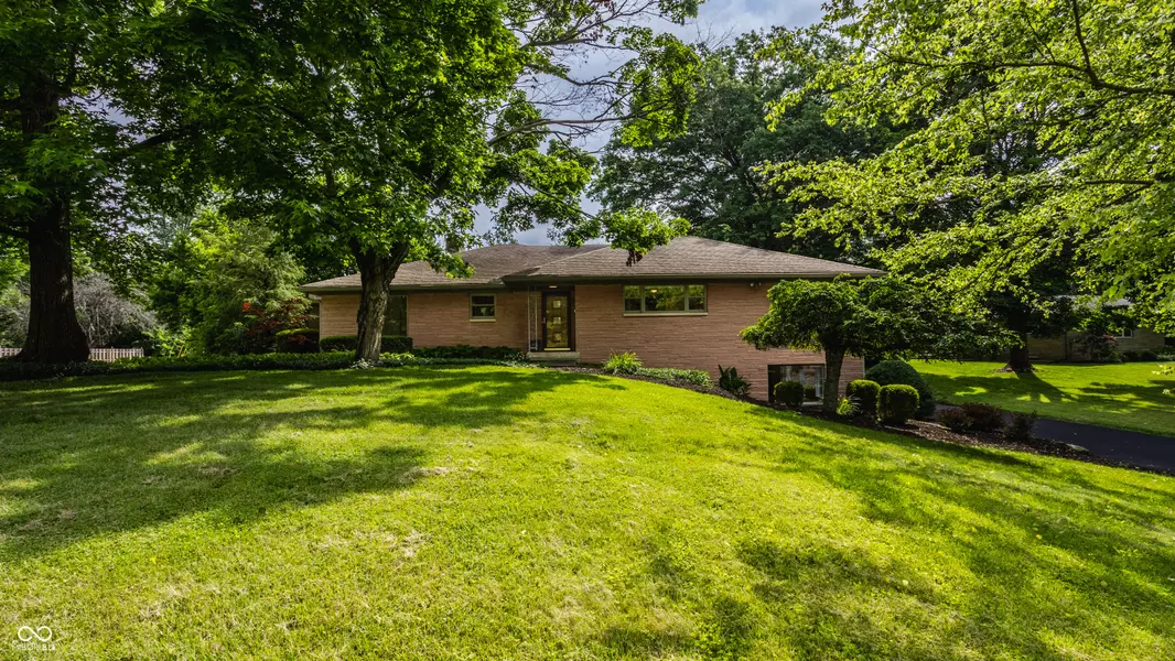 7887 Meadowbrook DR, Indianapolis, IN 46240