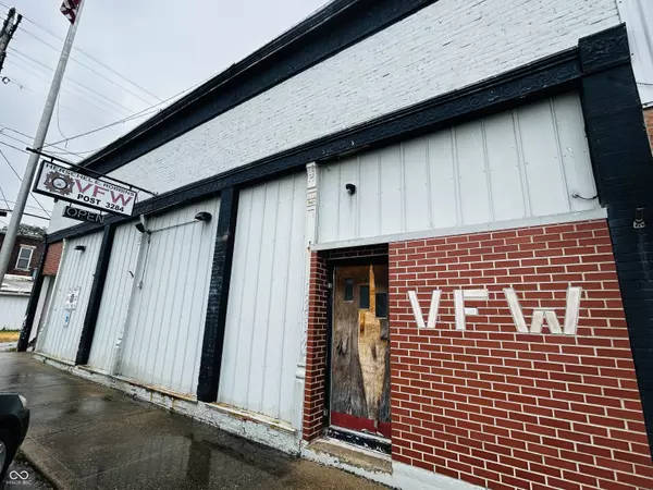 Roachdale, IN 46172,206 N Meridian ST