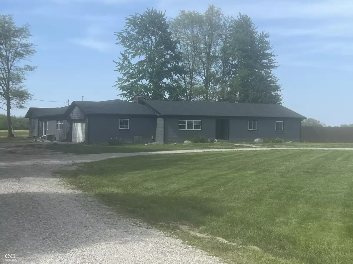Fortville, IN 46040,732 W 700 N