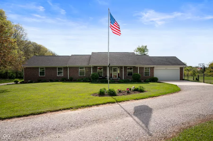 6640 S Greensboro PIKE, Knightstown, IN 46148