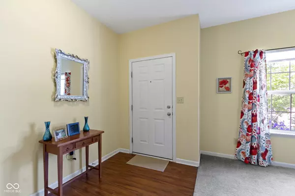 Indianapolis, IN 46235,5145 Greenside DR