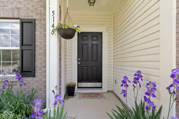 Indianapolis, IN 46235,5145 Greenside DR